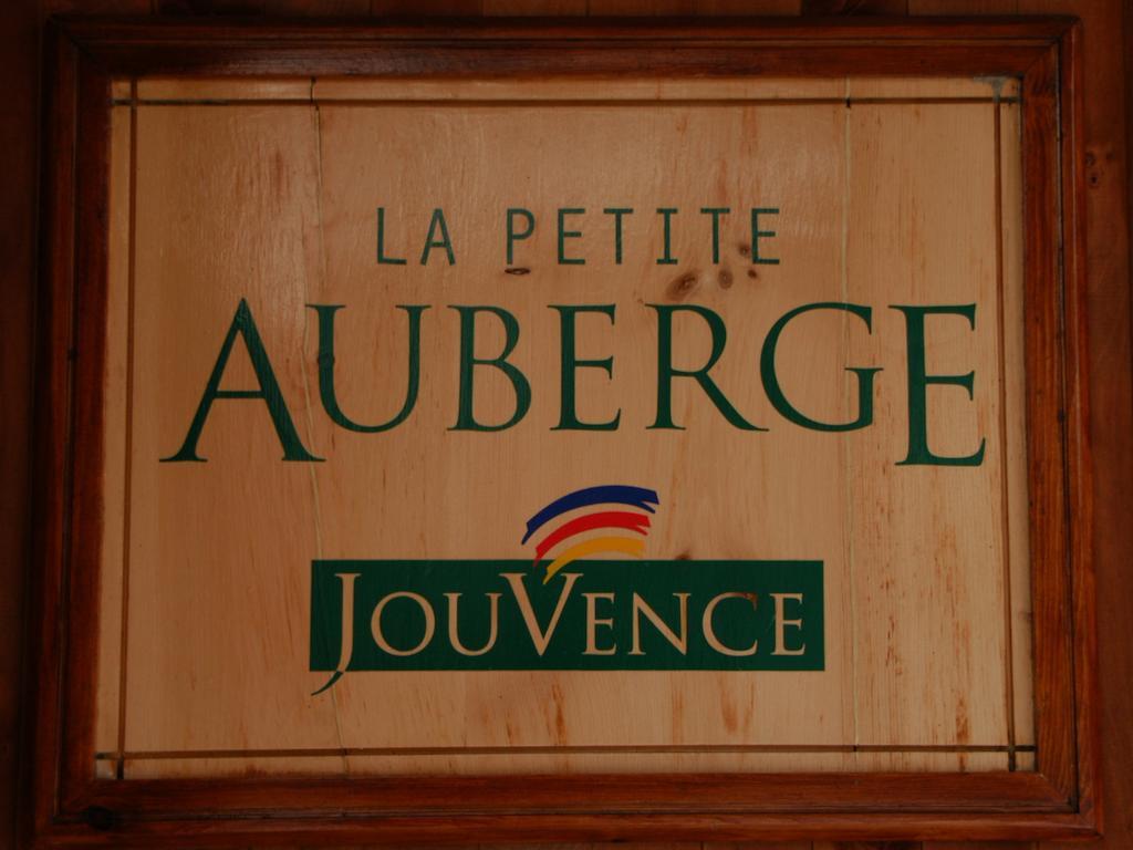 מגוג La Petite Auberge De Jouvence מראה חיצוני תמונה