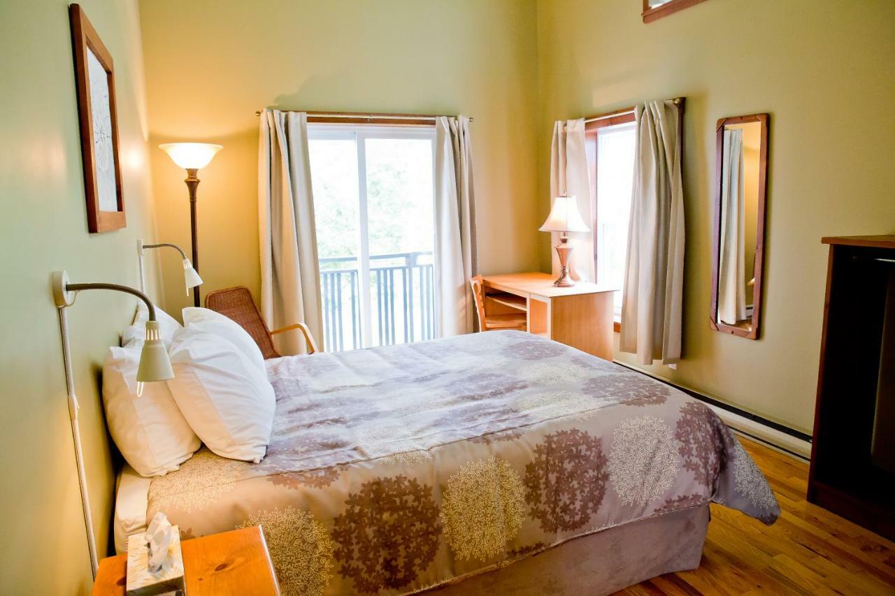 מגוג La Petite Auberge De Jouvence מראה חיצוני תמונה